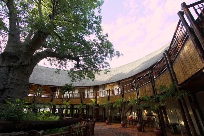 Cresta Mowana Safari Lodge คาซาเนอ ภายนอก รูปภาพ